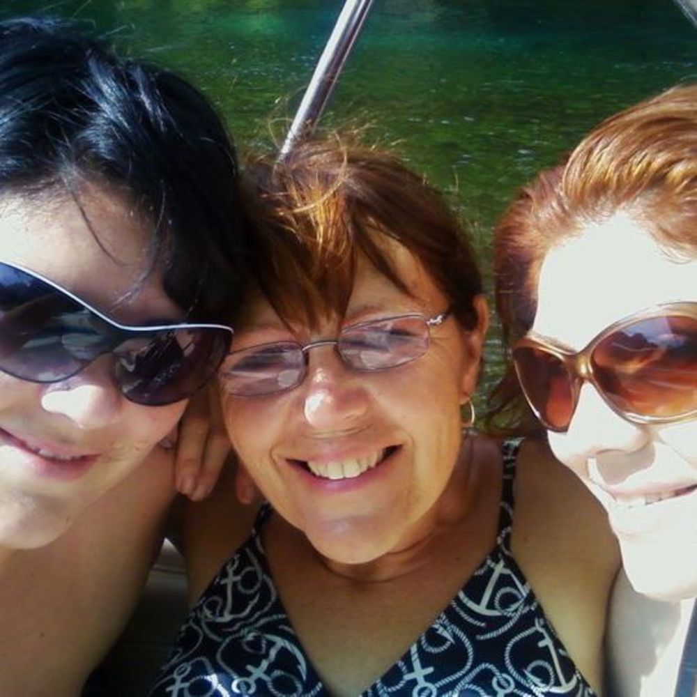 Meet your Posher, Sharon